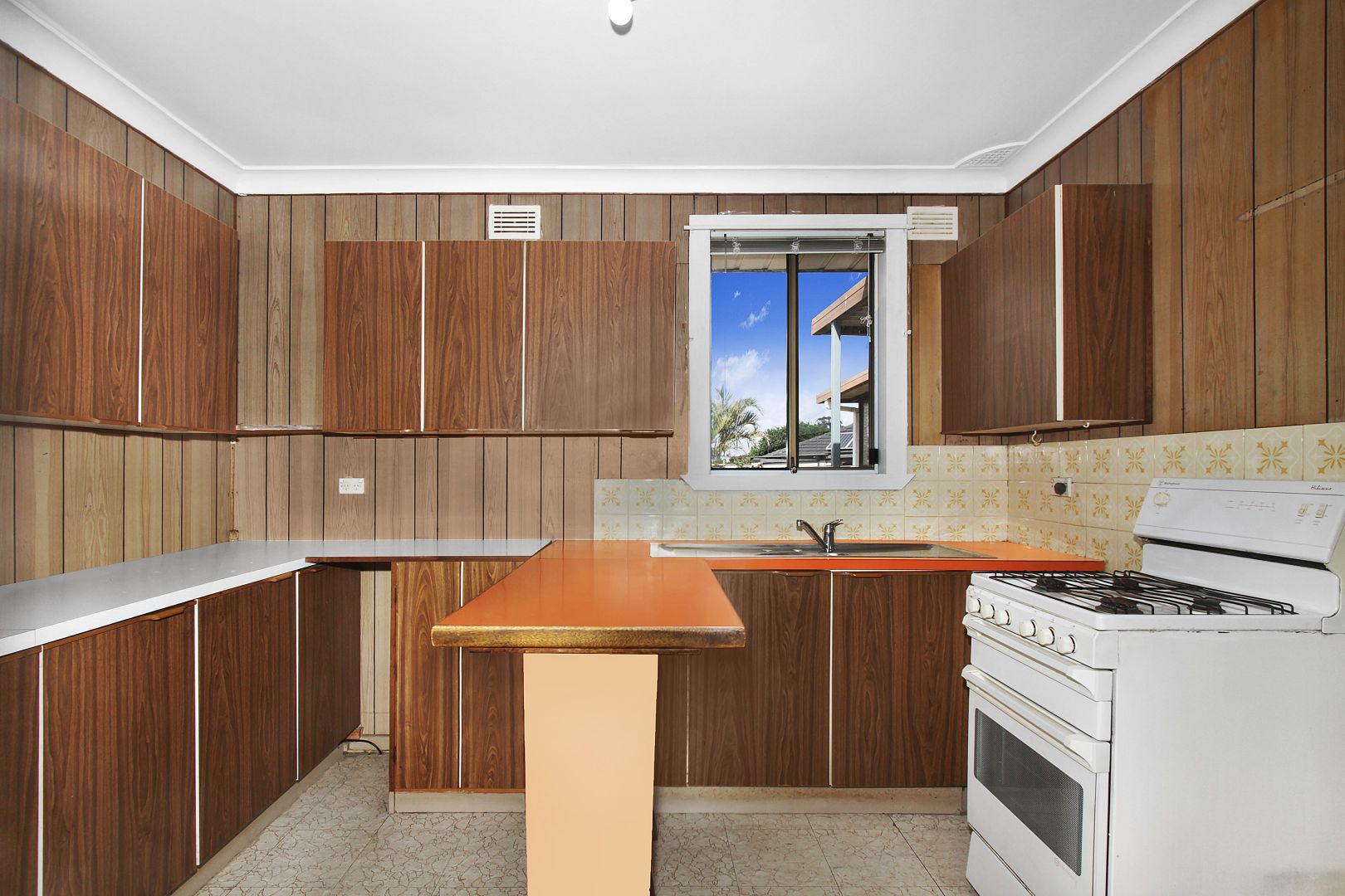 9 Hutchens Avenue, Mount Pritchard NSW 2170, Image 2