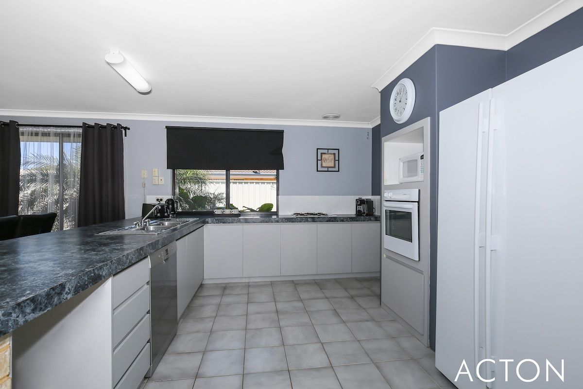 14 Yunderup Rd, South Yunderup WA 6208, Image 2