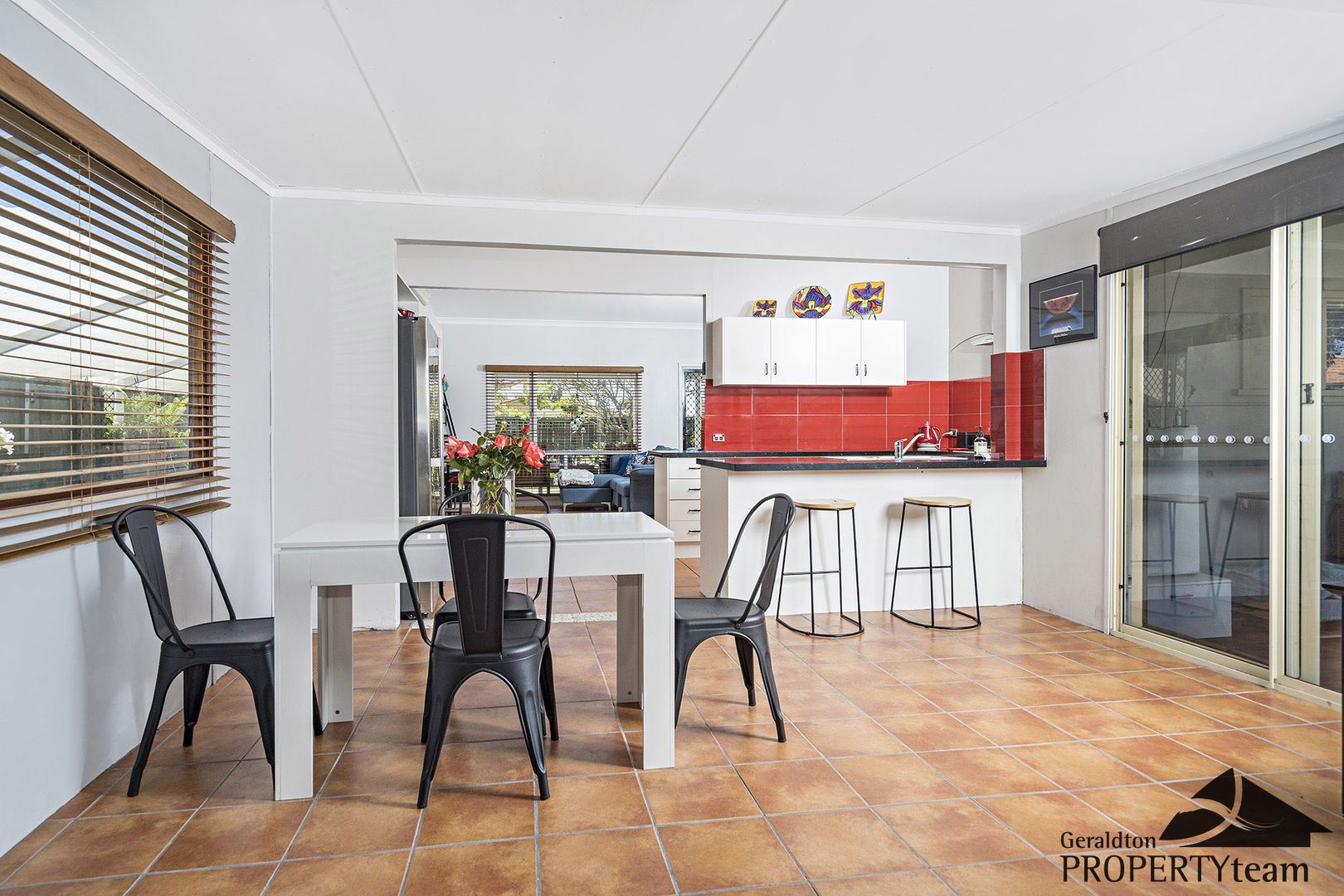 214 First Street, Wonthella WA 6530, Image 2