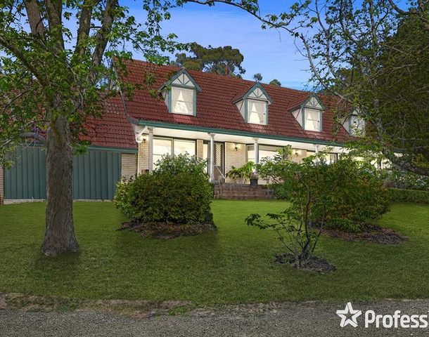 65 Forest Road, Wandin North VIC 3139