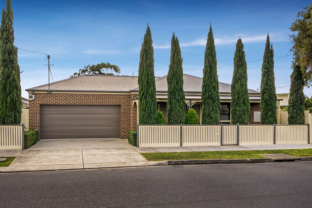 1A Charles Street, Newcomb VIC 3219