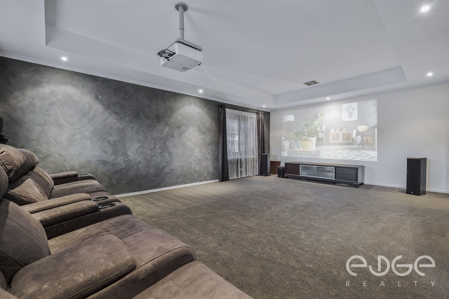 26 Eton Drive, Andrews Farm SA 5114, Image 2