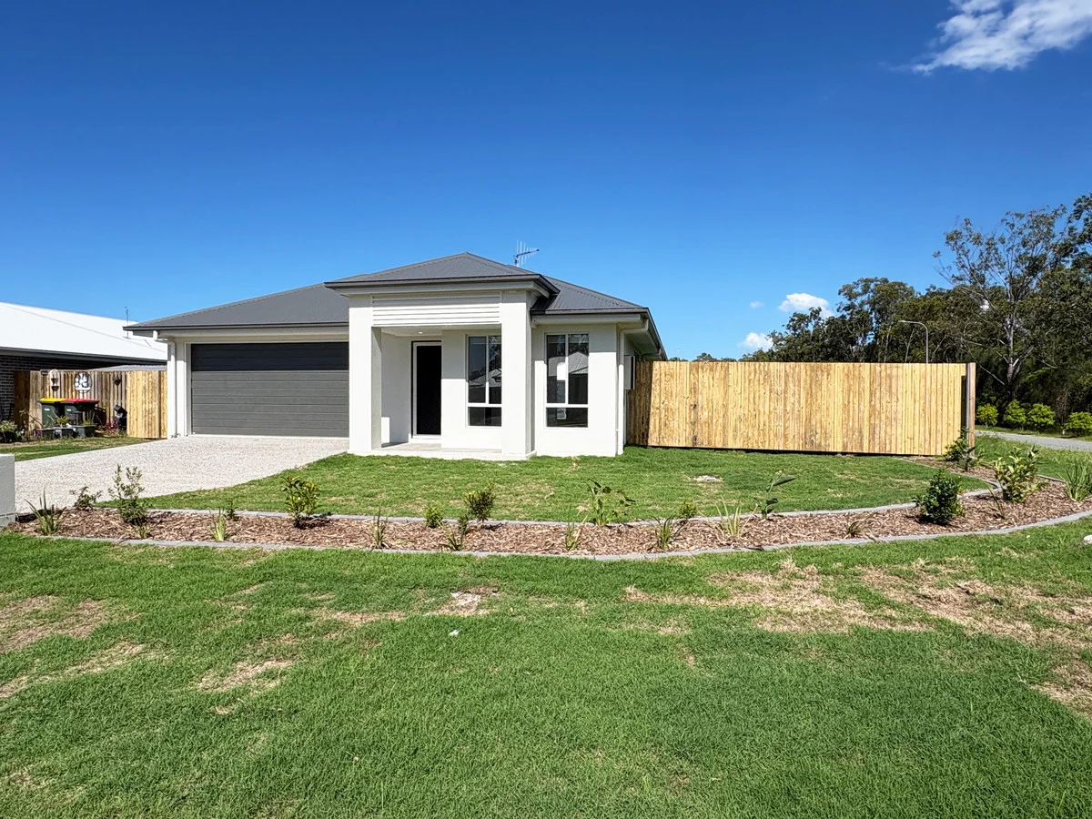 21 Charmed Waters Court, Burrum Heads QLD 4659
