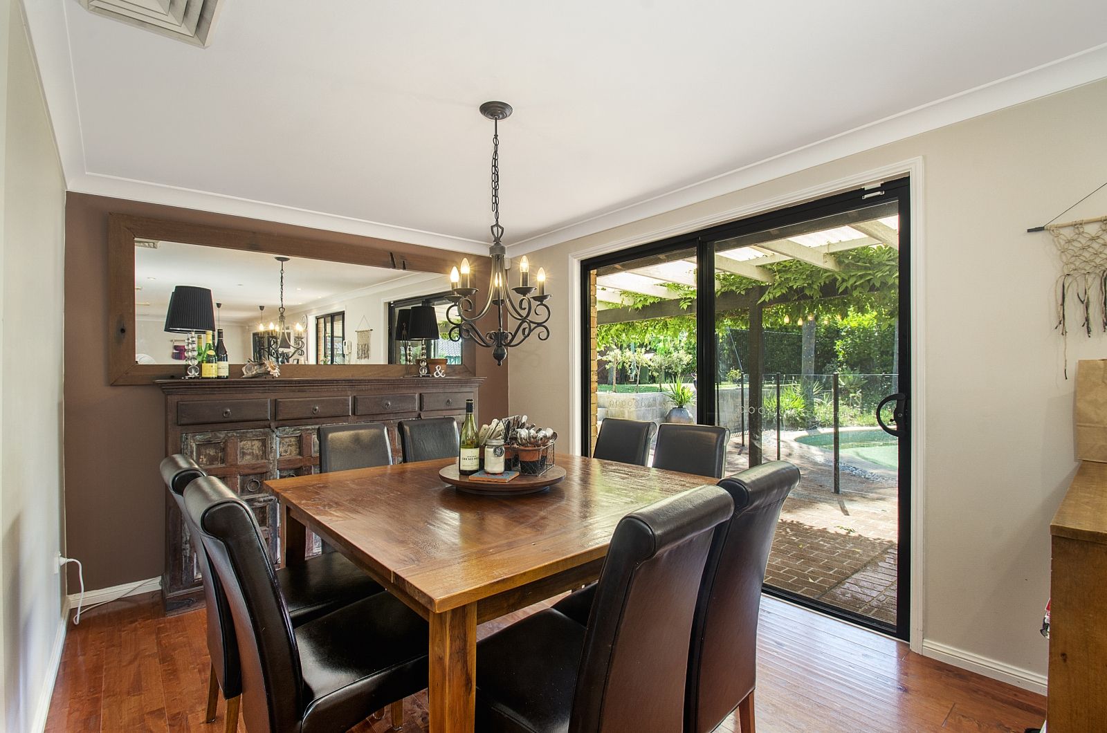 2 Wychwood Place, Castle Hill NSW 2154, Image 2