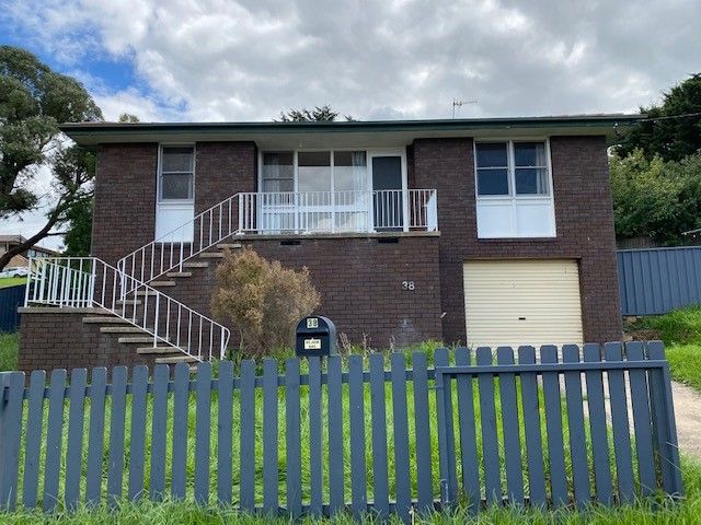 3 bedrooms House in 38 Broughton Street GOULBURN NSW, 2580