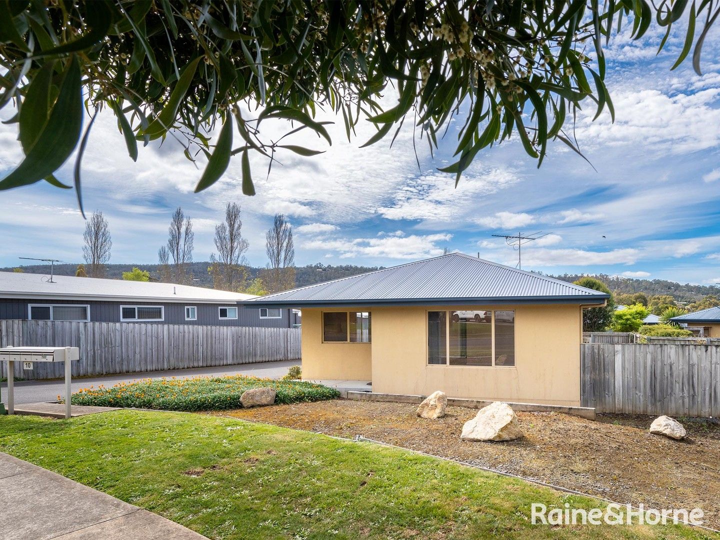 1/10 Yarraman Drive, Kingston TAS 7050, Image 0