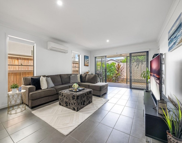 7 Amber Place, Palmview QLD 4553