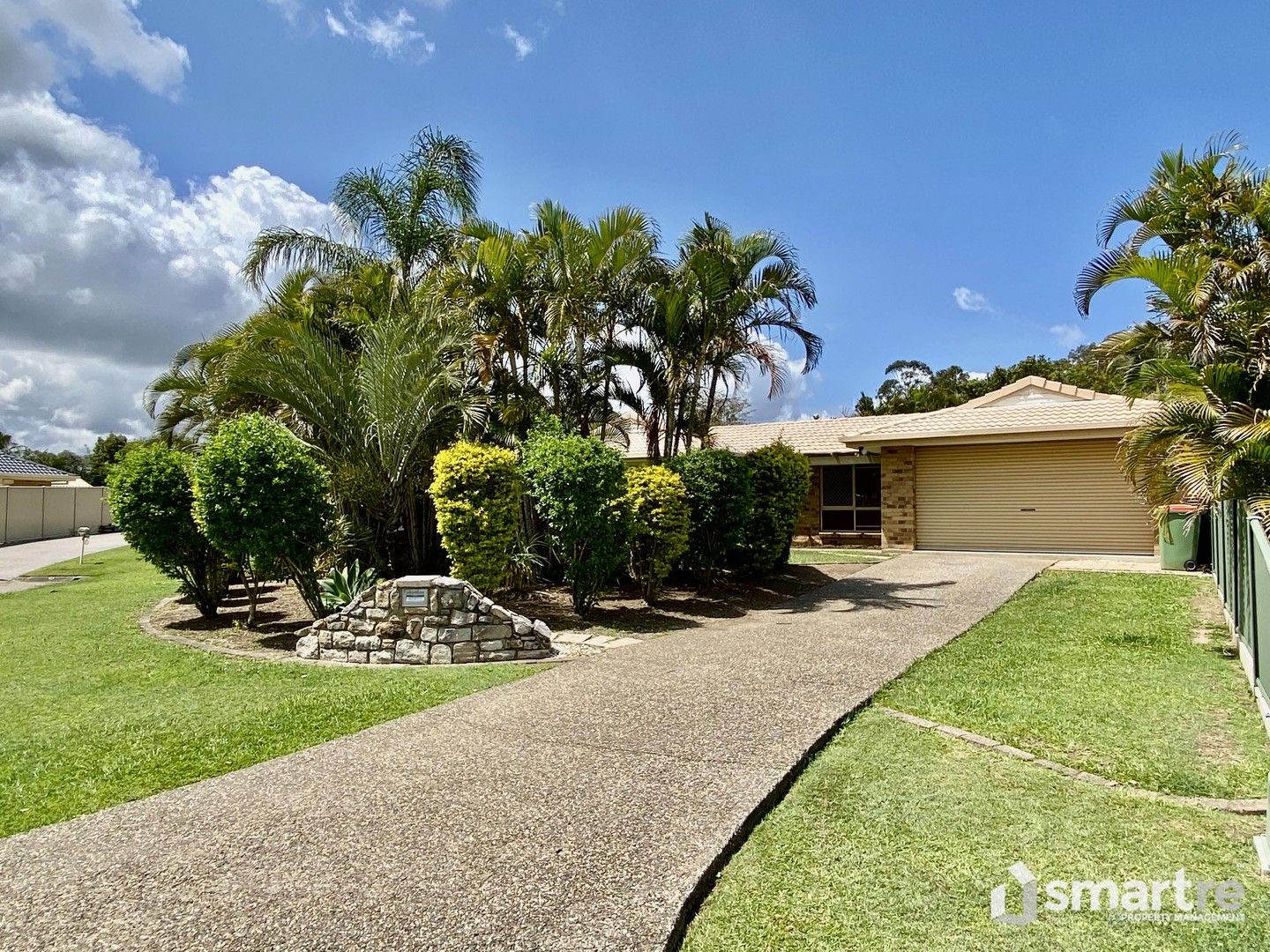 4 bedrooms House in 7 Palk Court MEADOWBROOK QLD, 4131