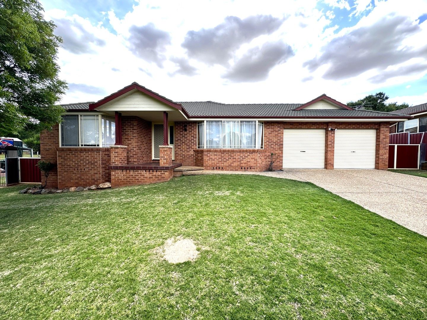 4 bedrooms House in 24 Jim Anderson Avenue YOUNG NSW, 2594