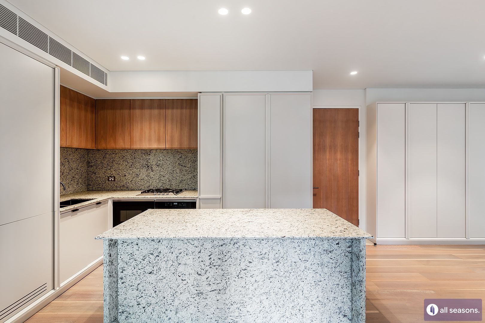 2 bedrooms Apartment / Unit / Flat in Level 8/15 Young Street SYDNEY NSW, 2000
