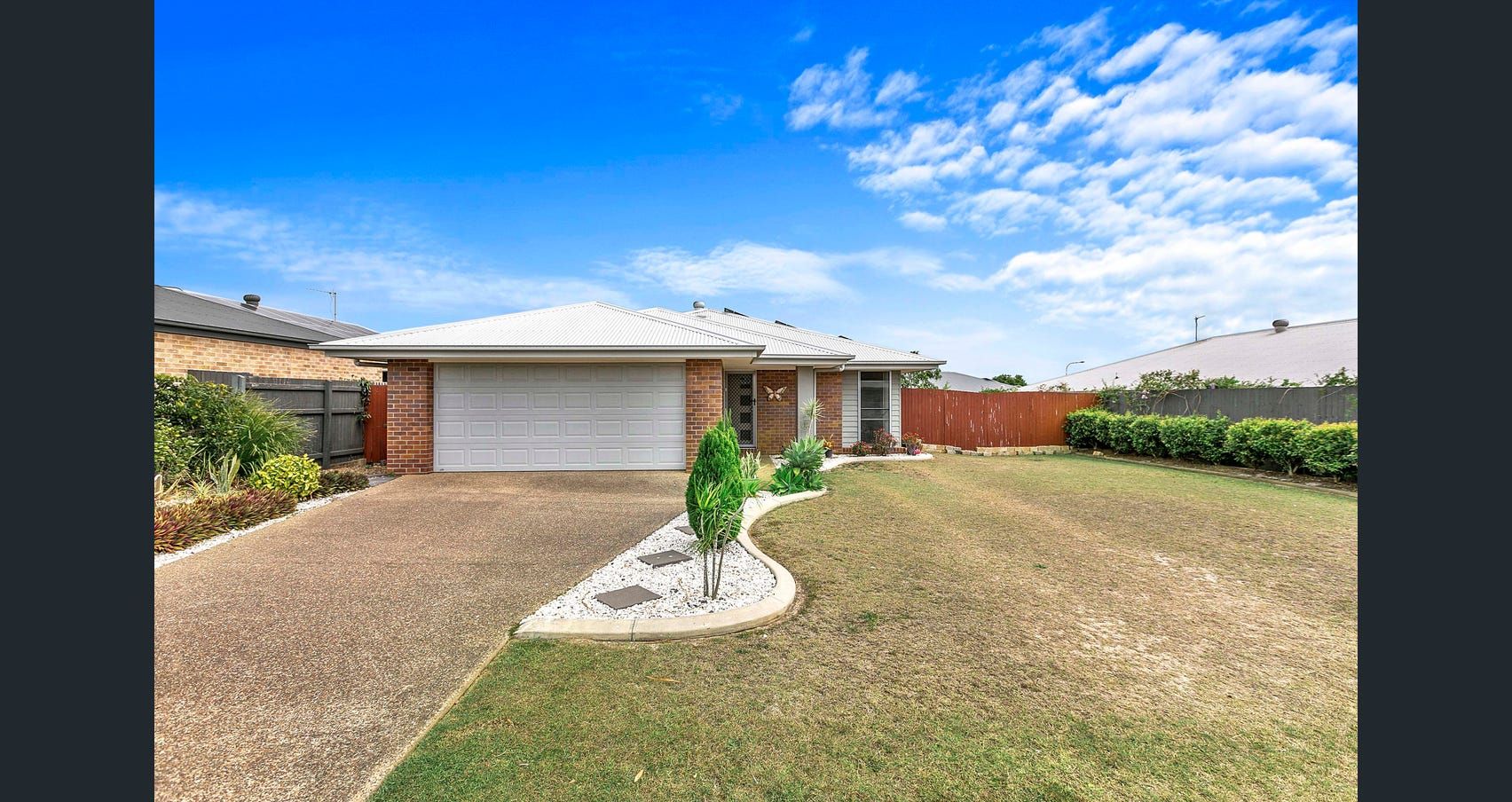 4 bedrooms House in 16 Wylie Way URRAWEEN QLD, 4655