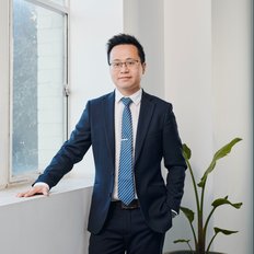 Liam Do, Sales representative