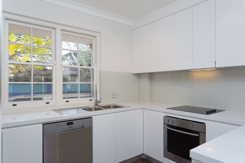 2 bedrooms Apartment / Unit / Flat in 4/235-237 Pacific Highway LINDFIELD NSW, 2070