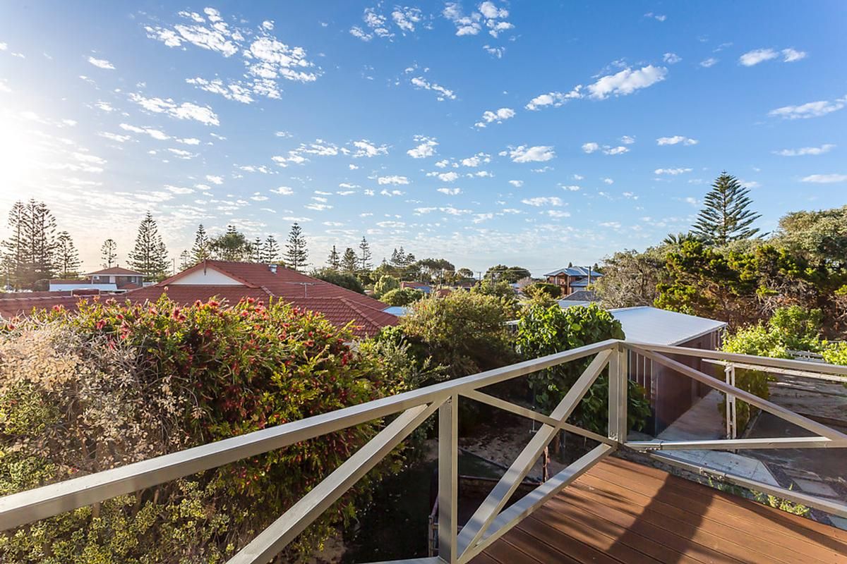 3 Glenroy Ave, Golden Bay WA 6174, Image 0