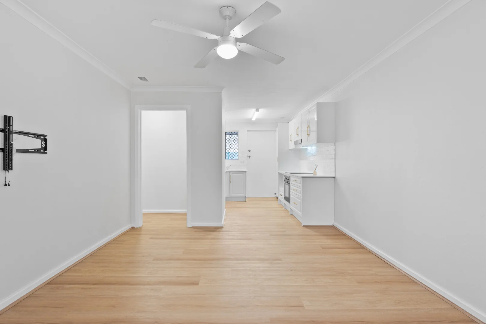 Additional image 12 of 5/15 Fisher St, Rockingham WA 6168