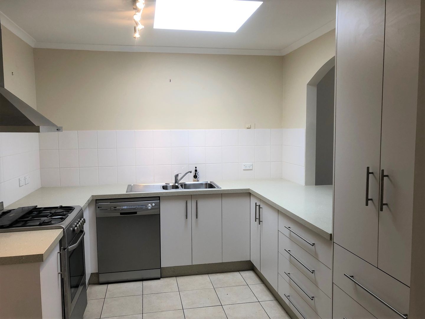 1/5 Eleanore Court, Wodonga VIC 3690 Apartment For Rent Domain