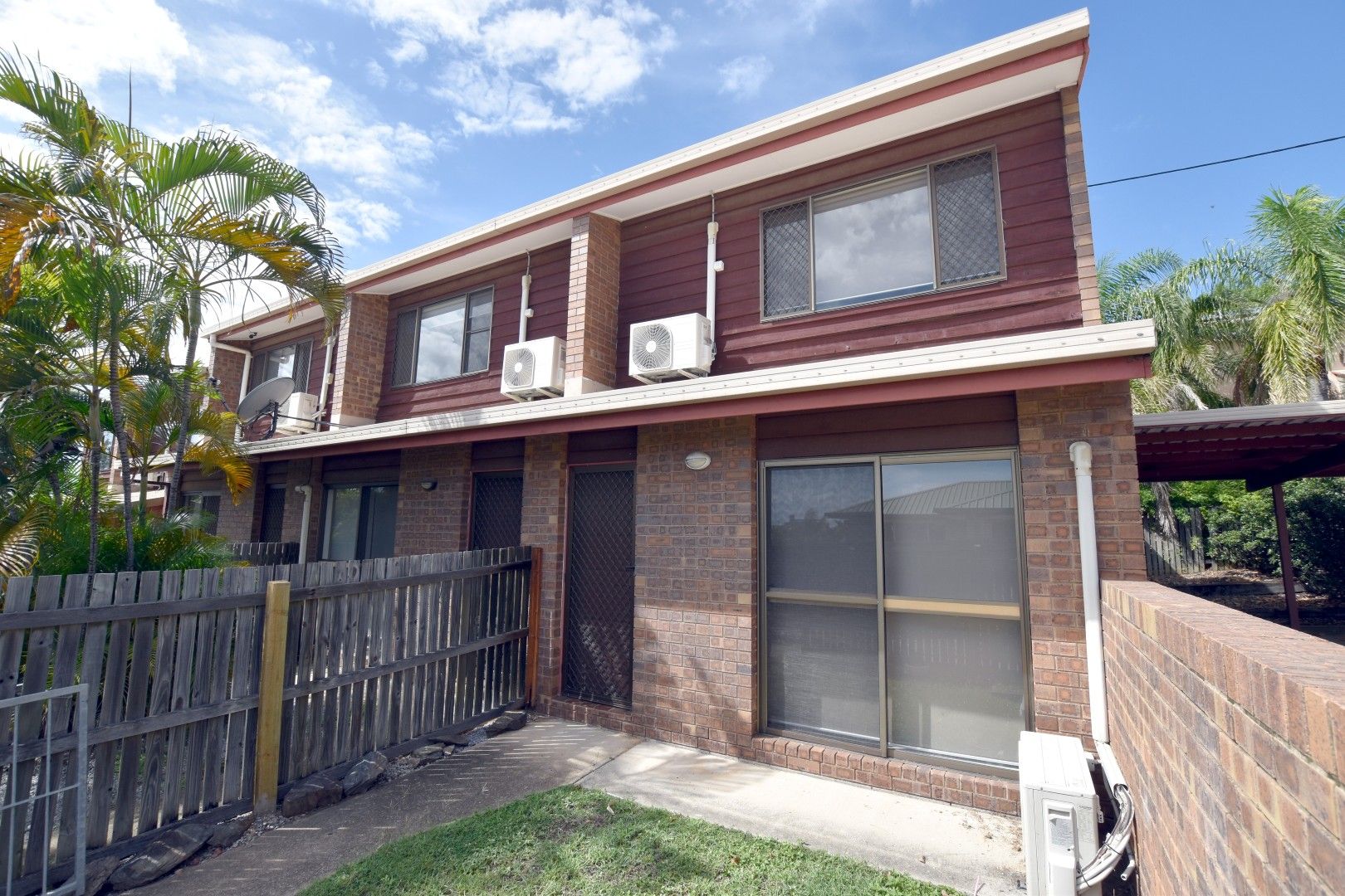 2 bedrooms Townhouse in 1/136 Oaka Lane GLADSTONE CENTRAL QLD, 4680