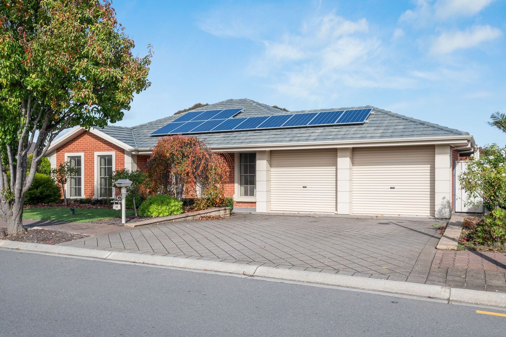 5 bedrooms House in 14 Platform Avenue SHEIDOW PARK SA, 5158