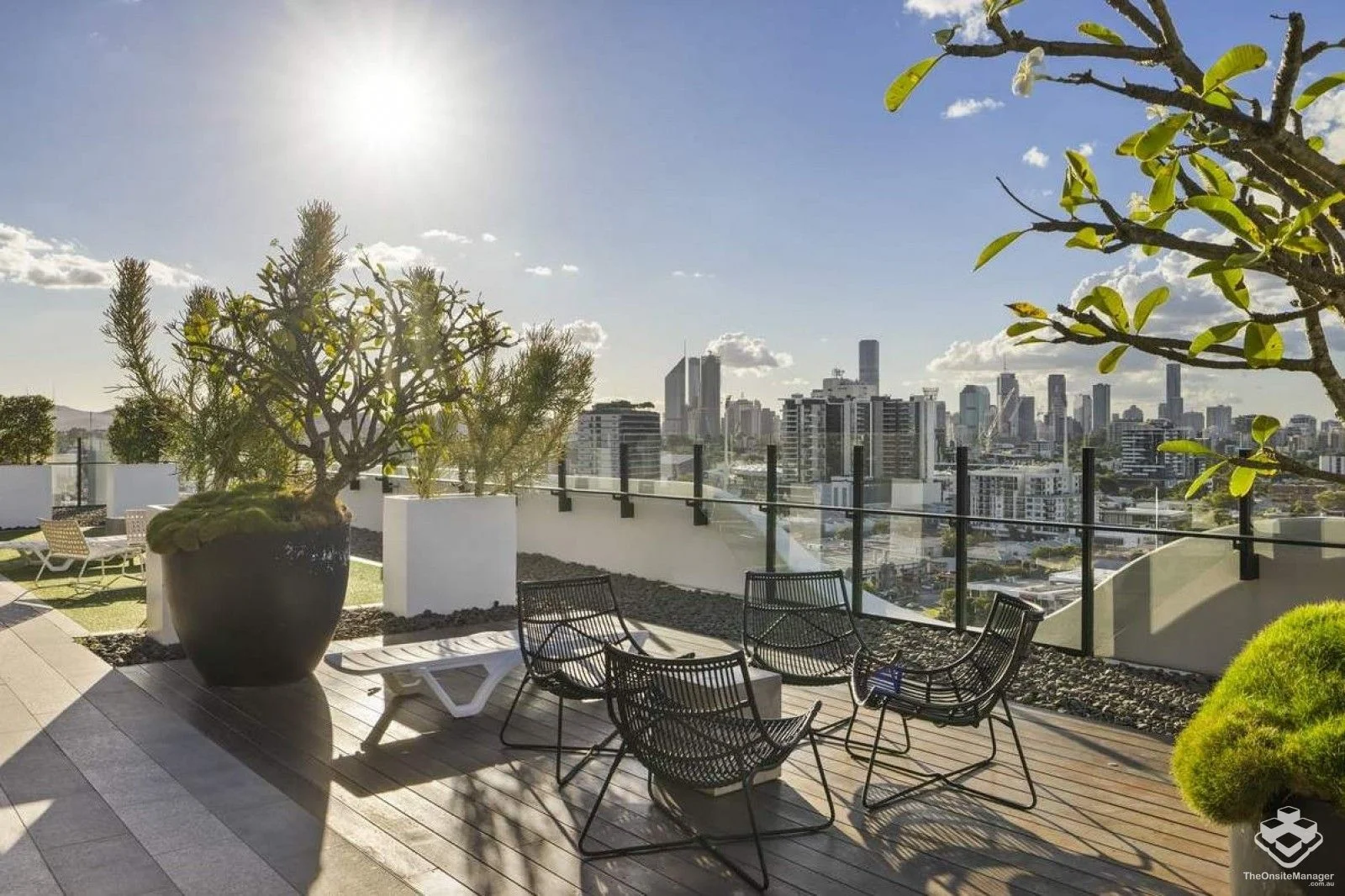 Additional image 12 of ID:21173595/17 Deshon Street, Woolloongabba QLD 4102