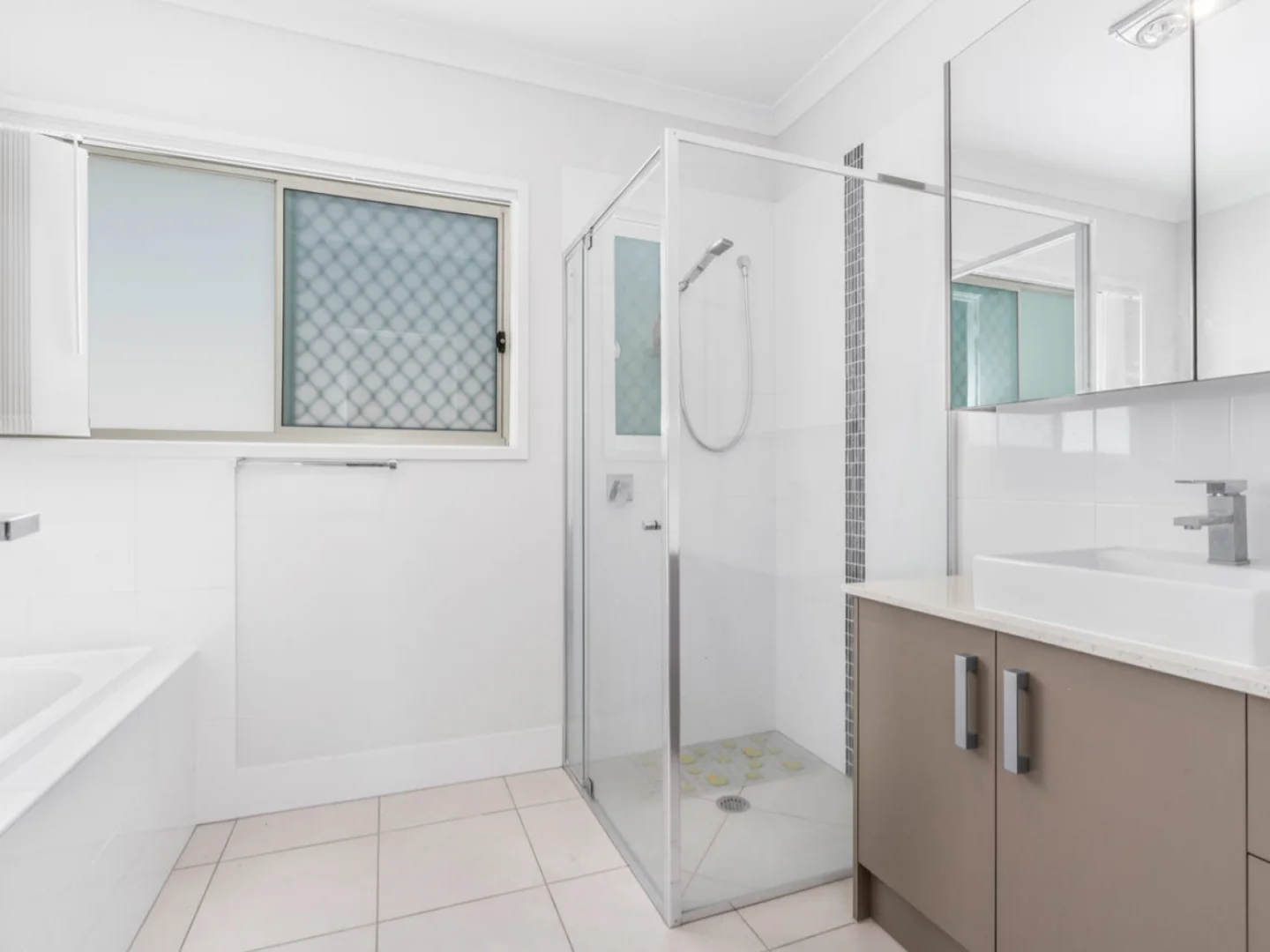 Additional image 7 of 5 Argyle Place, Parkinson QLD 4115