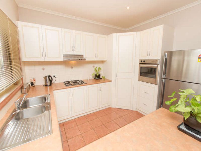 6 Crown Court Mildura Vic 3500 House For Rent 340 00 Domain