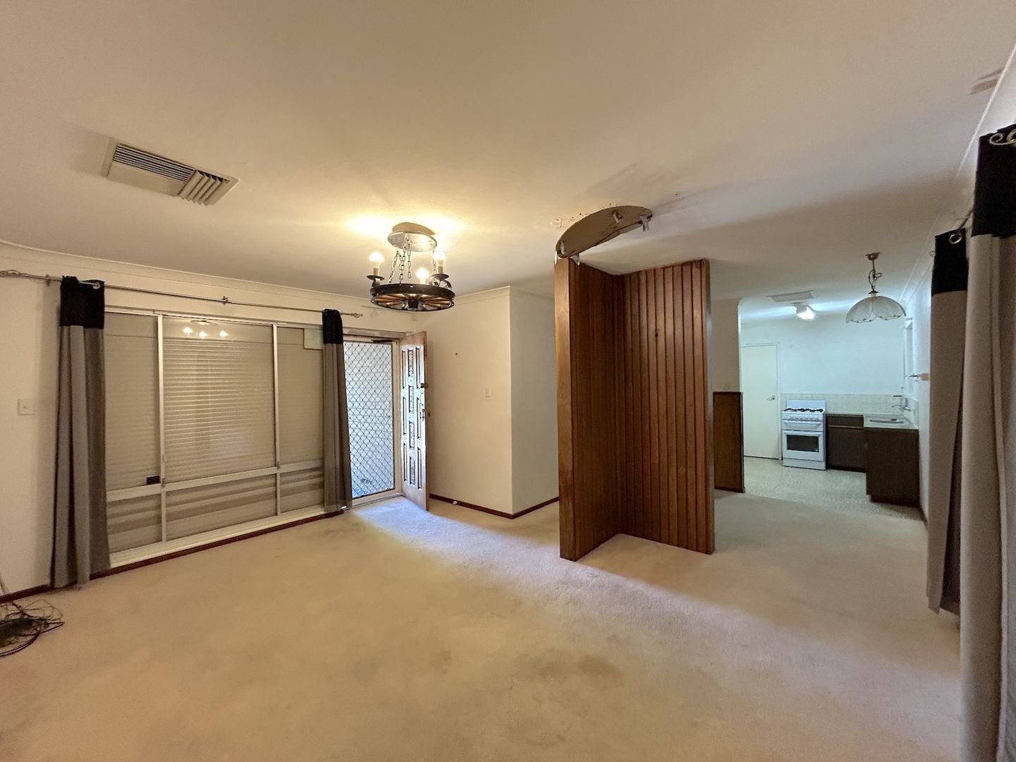 10 Tomah Road, Armadale WA 6112 House For Rent Domain