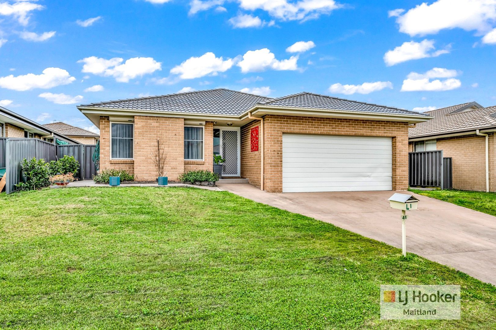 4 bedrooms House in 41 Kelman Drive CLIFTLEIGH NSW, 2321