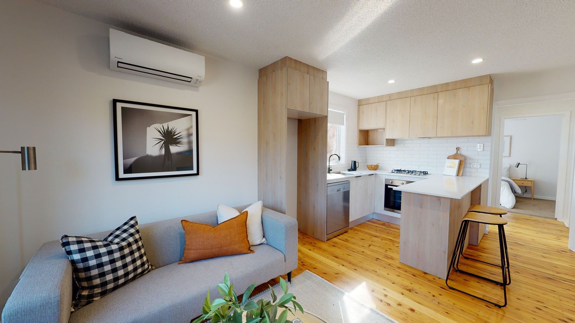 2 bedrooms Apartment / Unit / Flat in 3/3 Mosbri Street THE HILL NSW, 2300