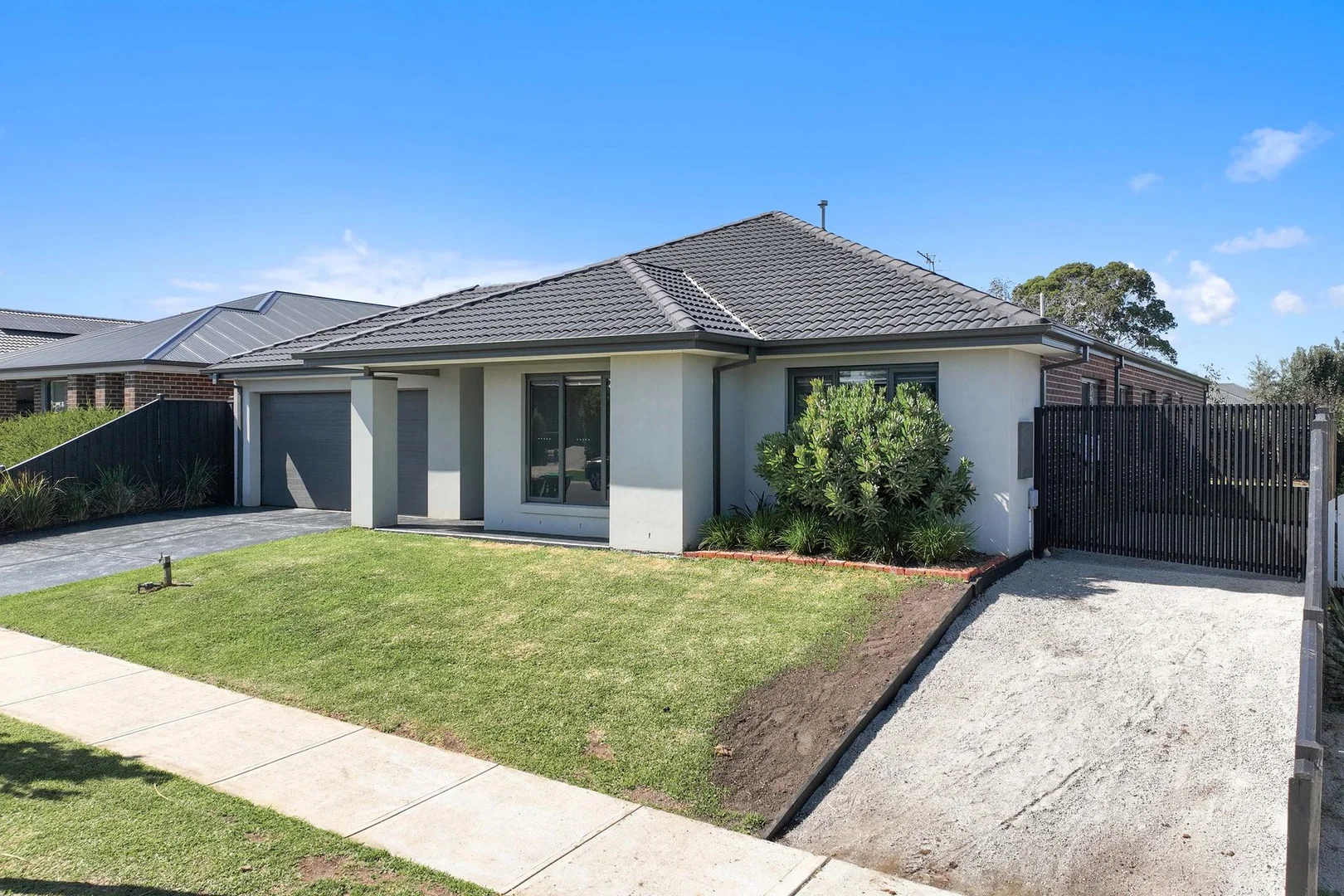 8 Boyd Avenue, Warragul VIC 3820