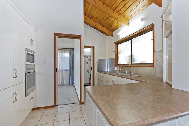 18 Lanfranco St Rochedale South 4123 - Image 3