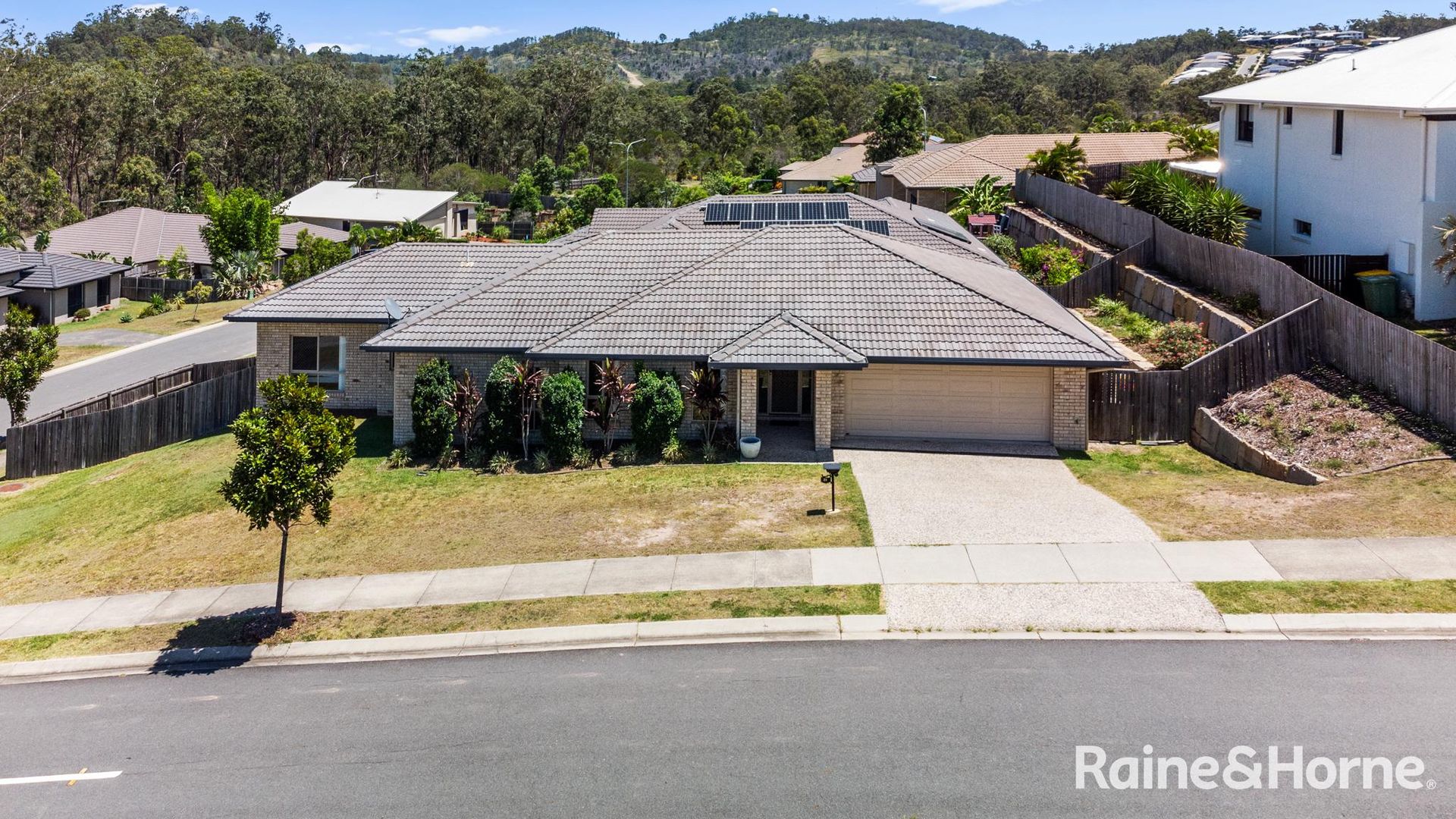 21 Aristotle Avenue, Augustine Heights Property History & Address