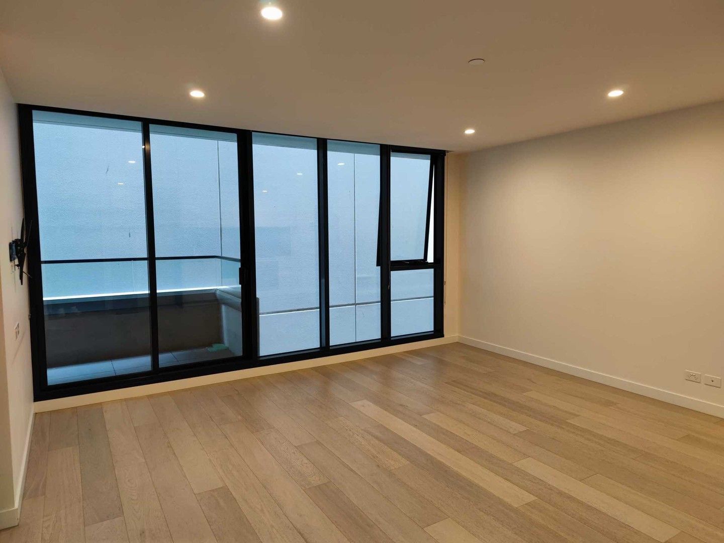 1 bedrooms Apartment / Unit / Flat in 504/10 Claremont Street SOUTH YARRA VIC, 3141