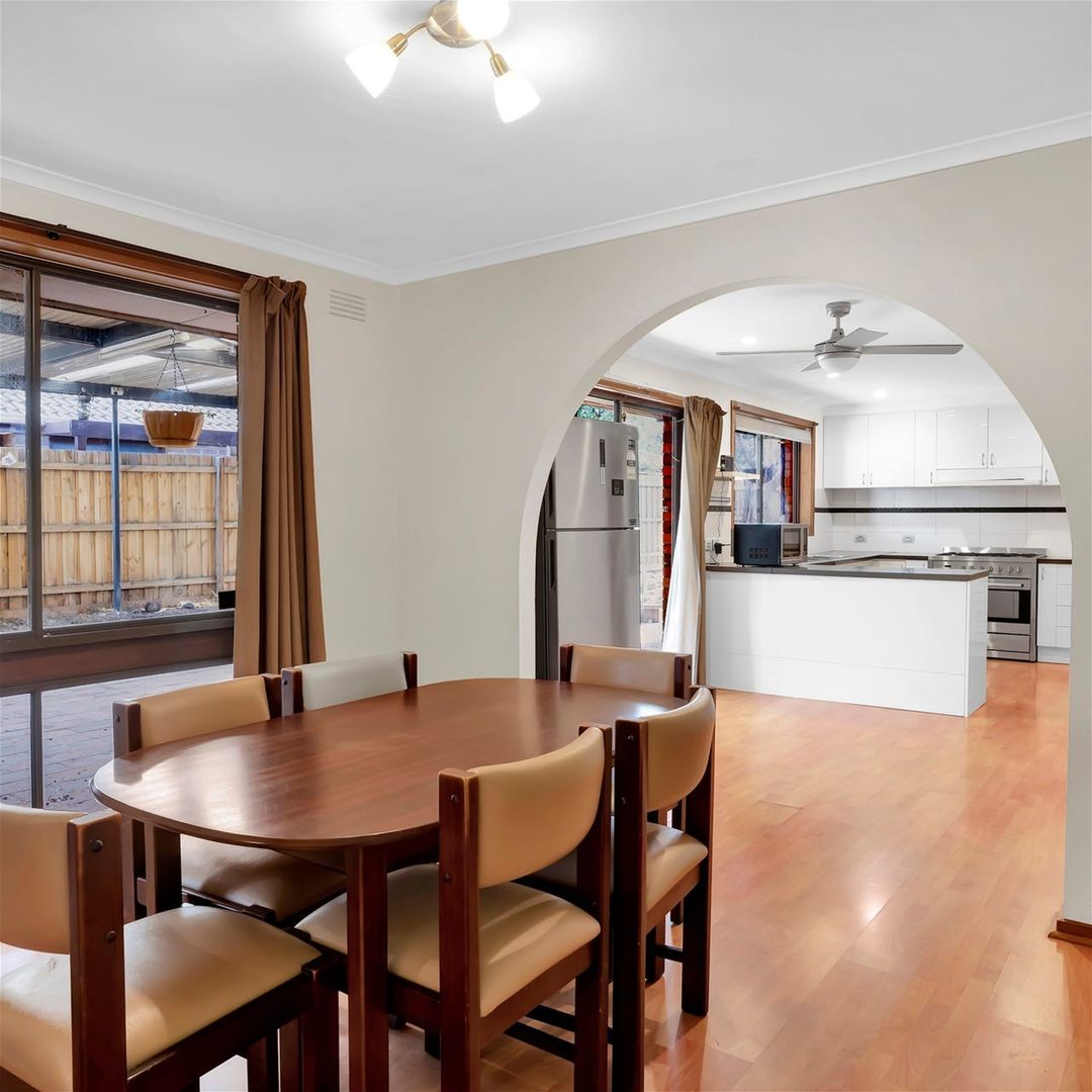 39 Bellbridge Drive, Hoppers Crossing VIC 3029, Image 2