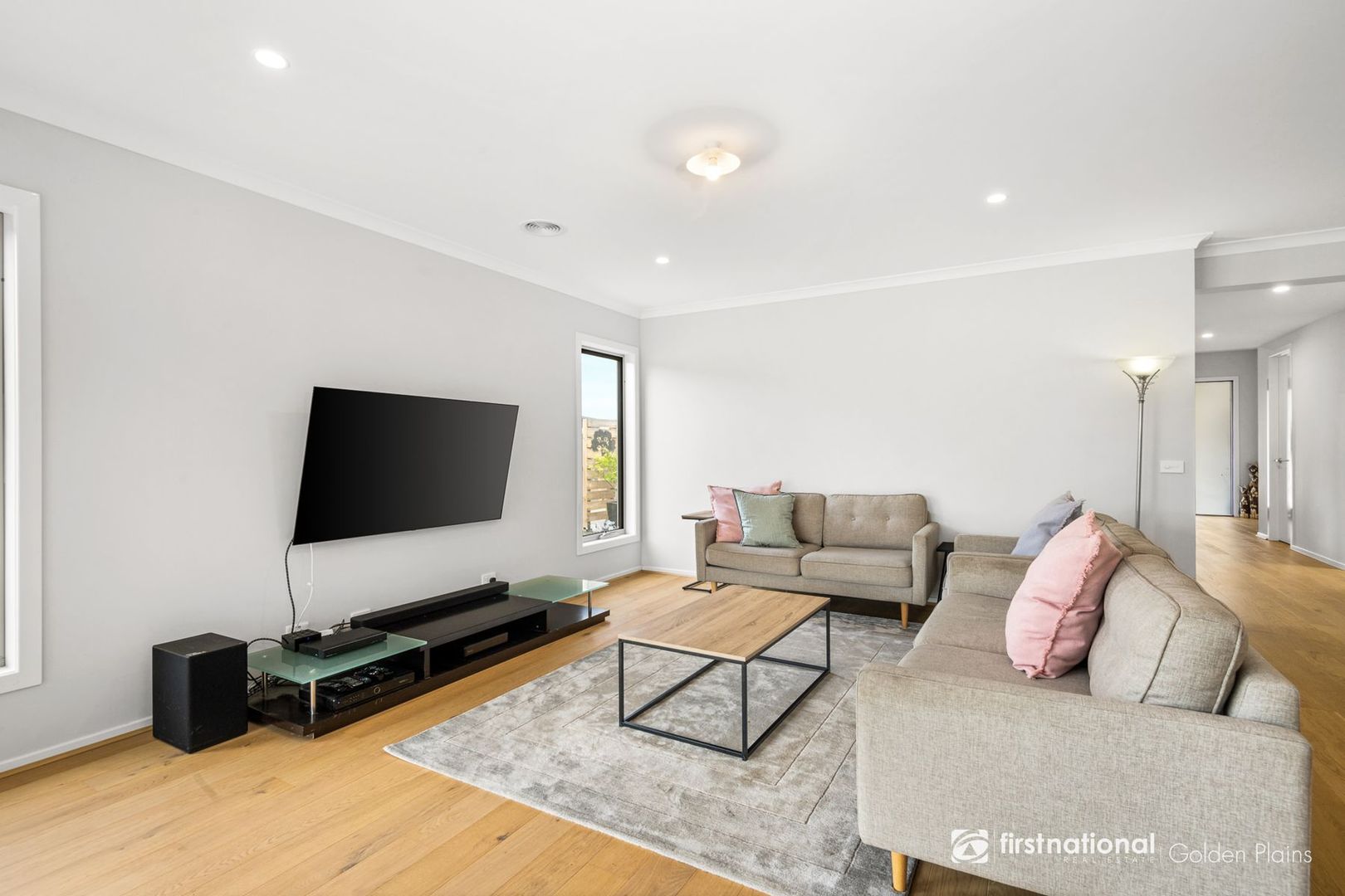 20 Munro Mews, Bannockburn VIC 3331, Image 2