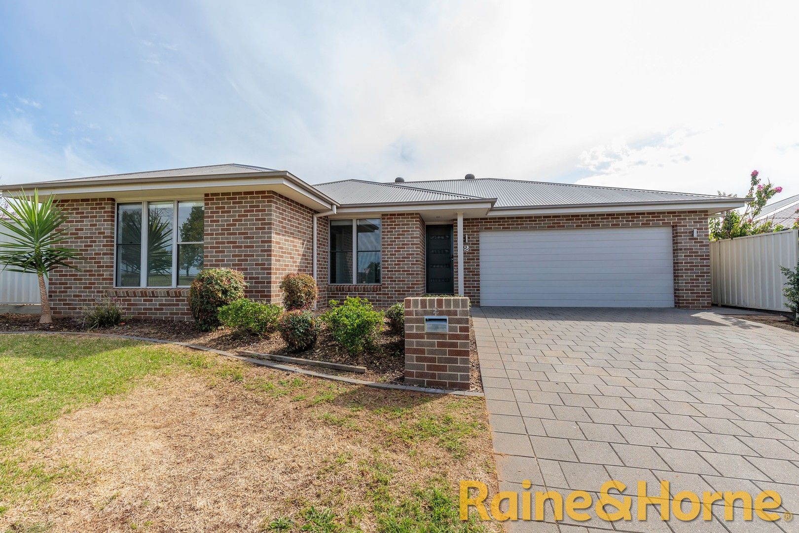 3 bedrooms House in 2 Ebor Way DUBBO NSW, 2830