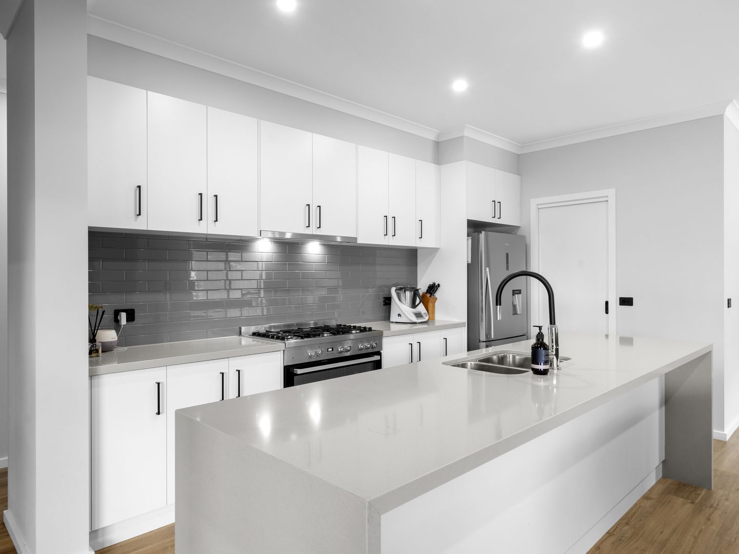 10 Hill Court Mansfield VIC 3722 Domain
