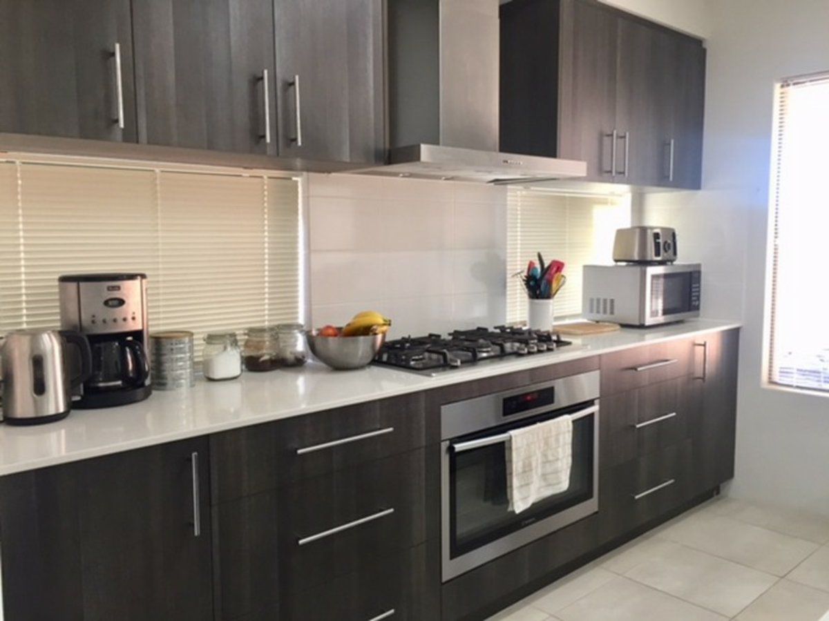 4 bedrooms House in 34 Holbeck Way BALDIVIS WA, 6171