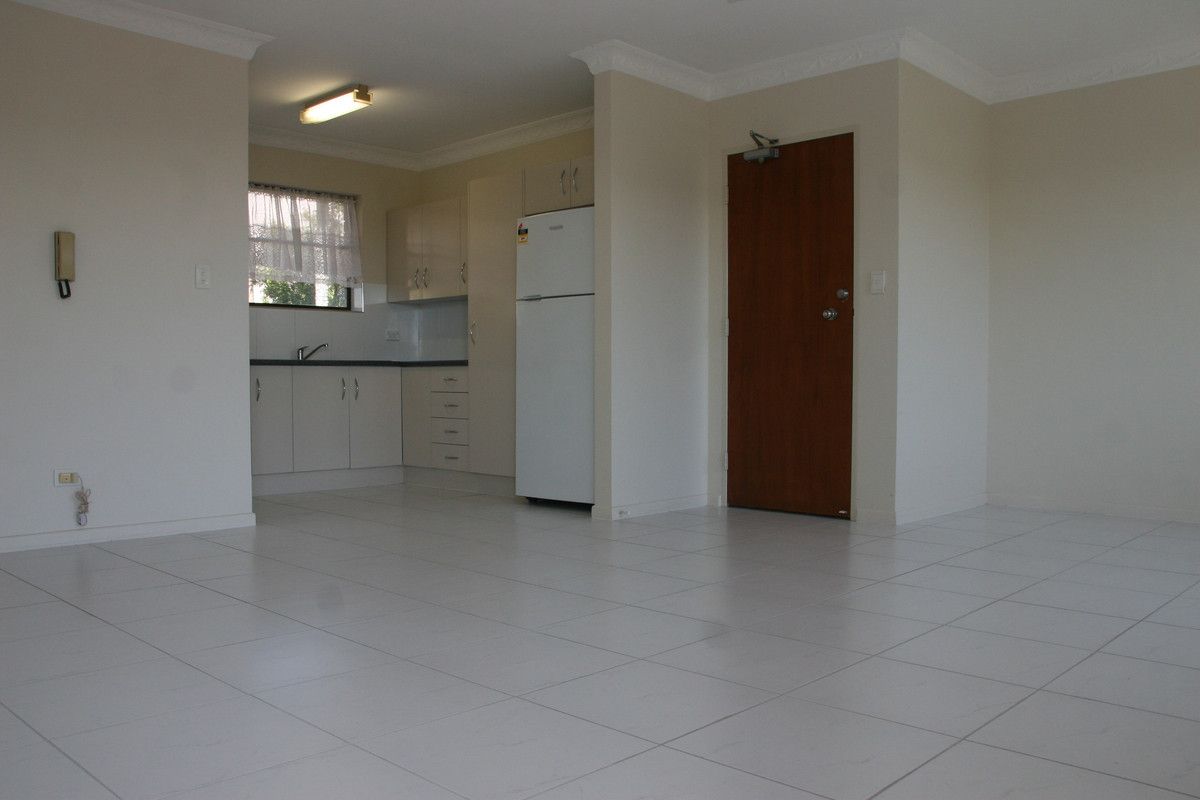 8/32 Navy Street, Holland Park West QLD 4121 Apartment For Rent Domain