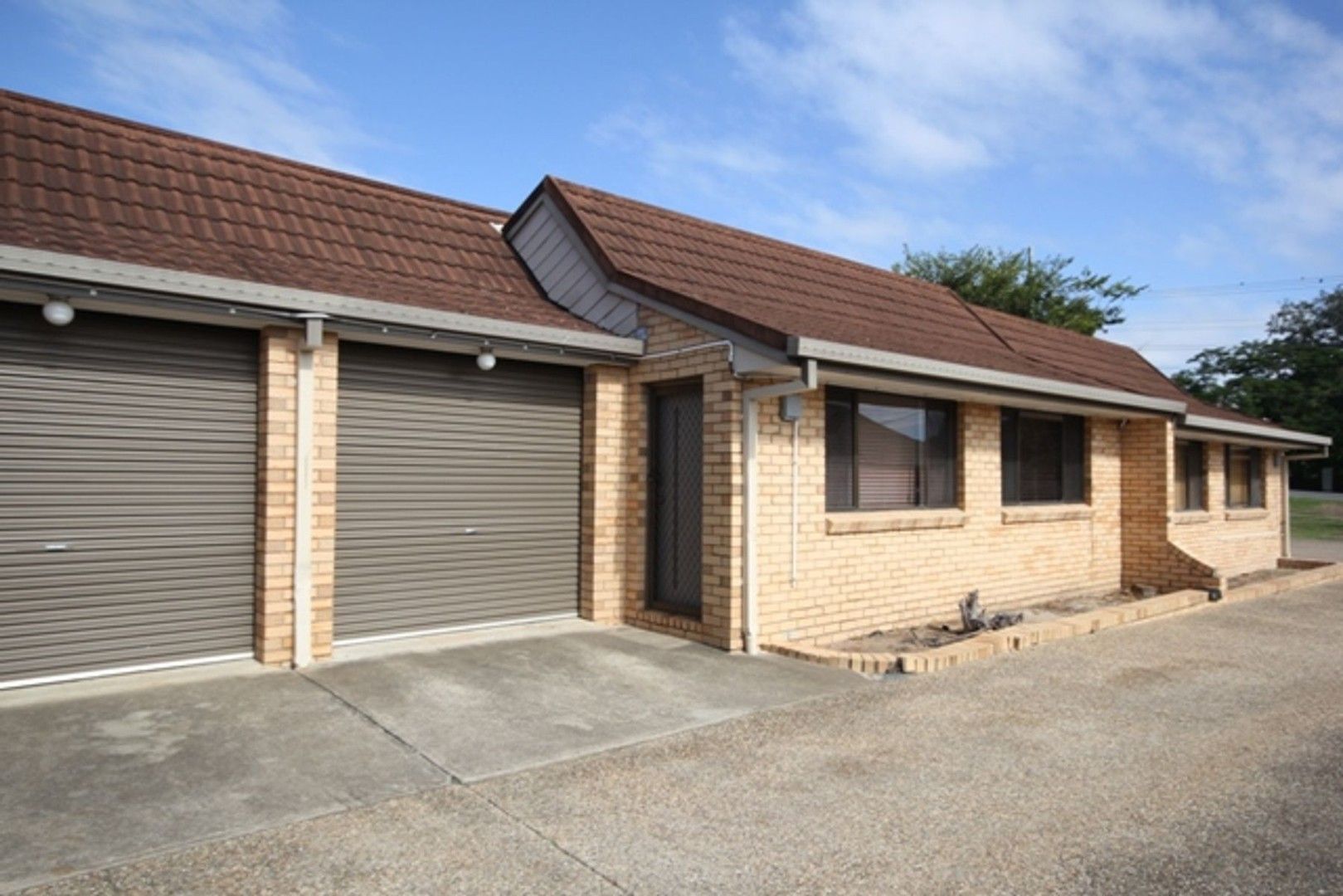 2 bedrooms Apartment / Unit / Flat in 2/244 Redbank Plains Road BELLBIRD PARK QLD, 4300