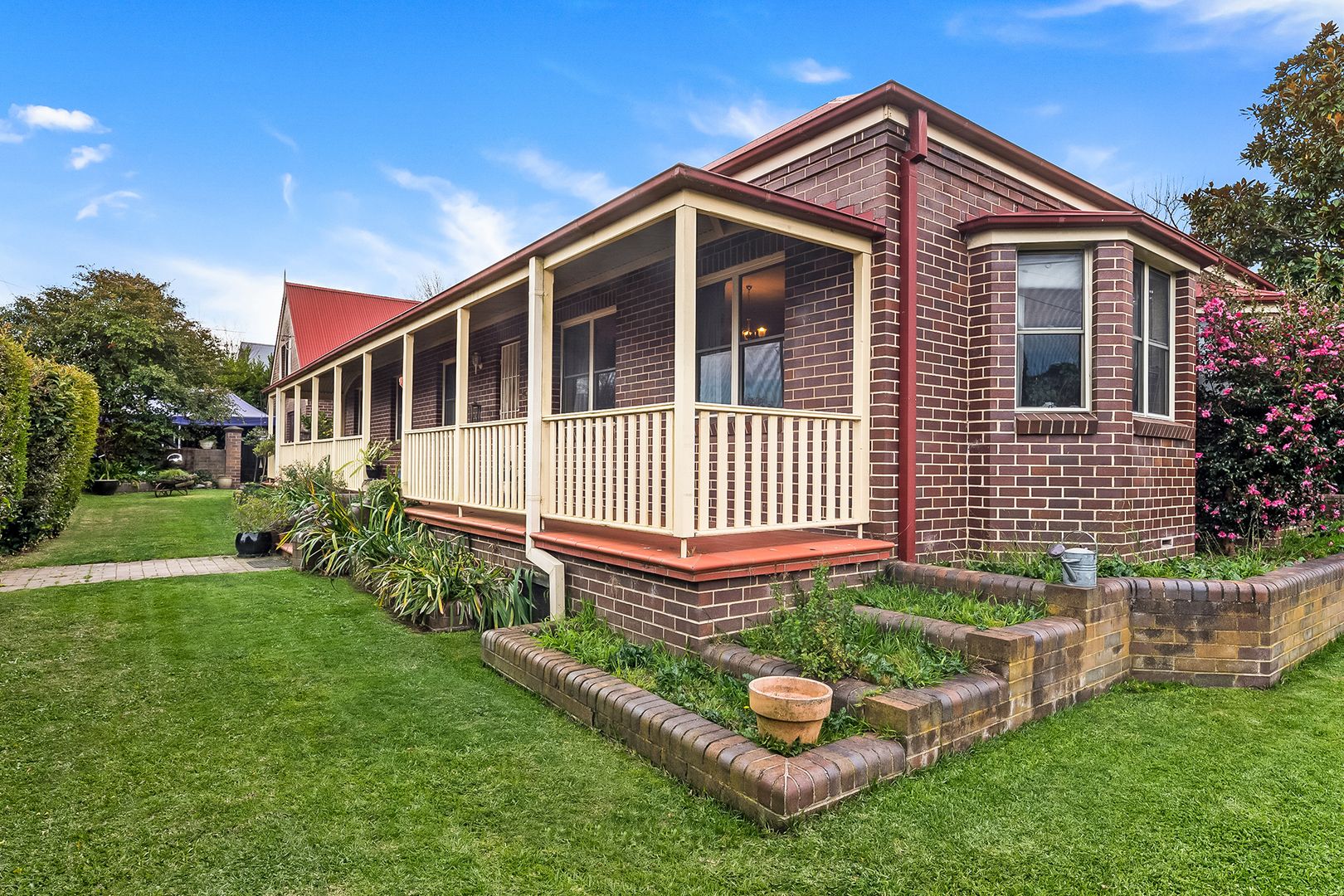 25 Yarrawa Street, Moss Vale NSW 2577 Domain