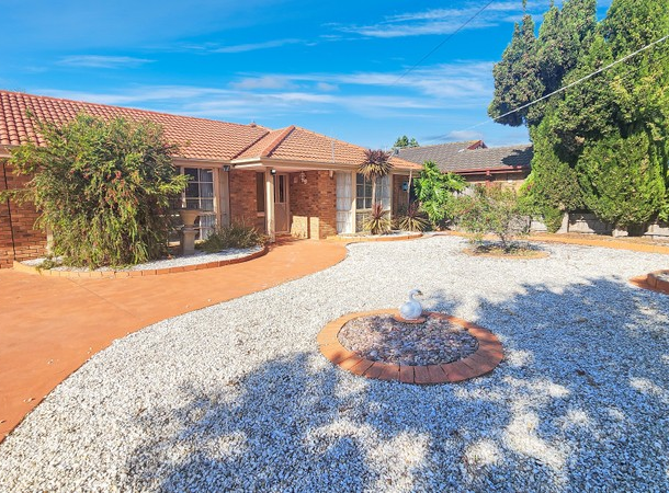 11 Burge Crescent, Hoppers Crossing VIC 3029