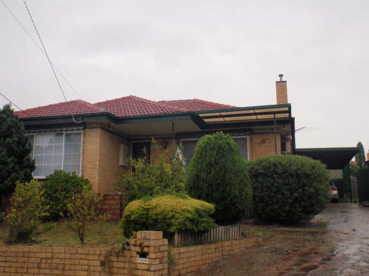 3 bedrooms House in 5 Shaun Court SPRINGVALE VIC, 3171