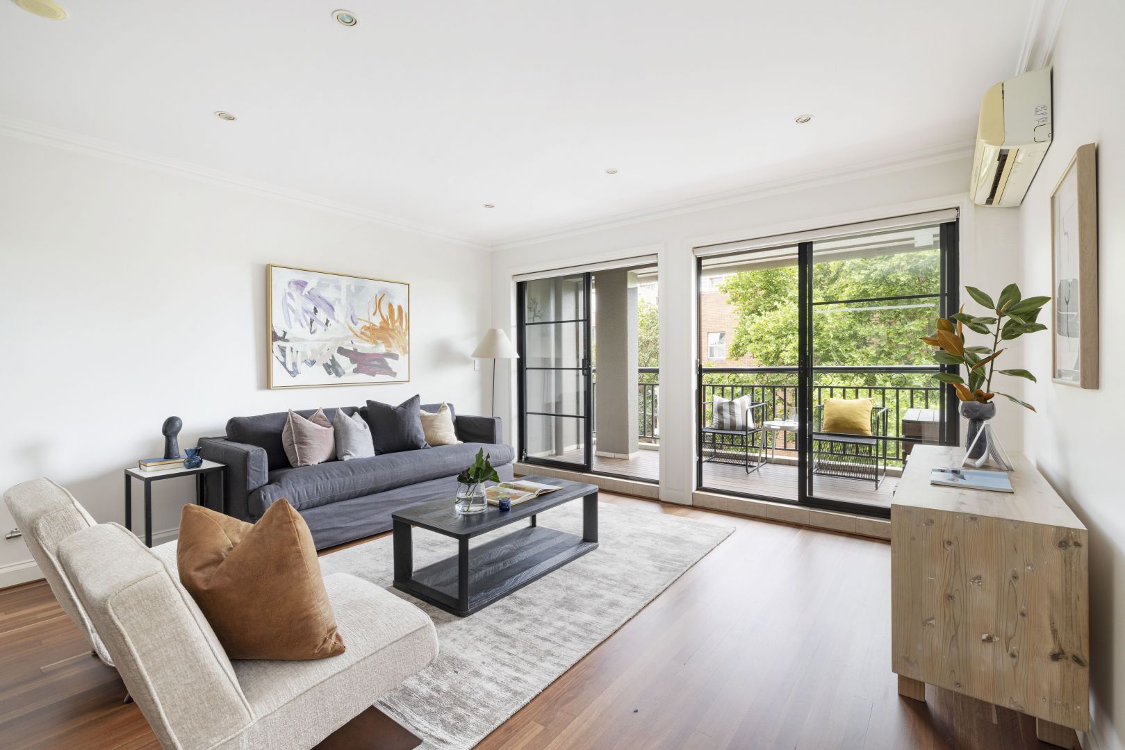 34/343349 Riley Street, Surry Hills Property History & Address