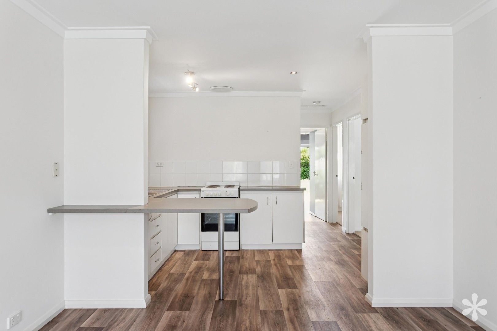2 bedrooms Apartment / Unit / Flat in 13B Parkview Parade REDCLIFFE WA, 6104