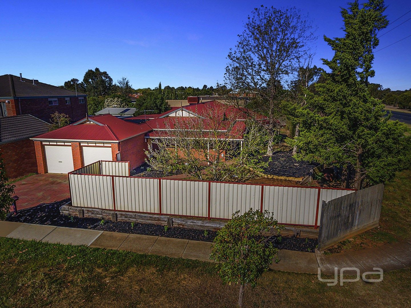 2 Gleneagles Drive, Melton West VIC 3337, Image 0