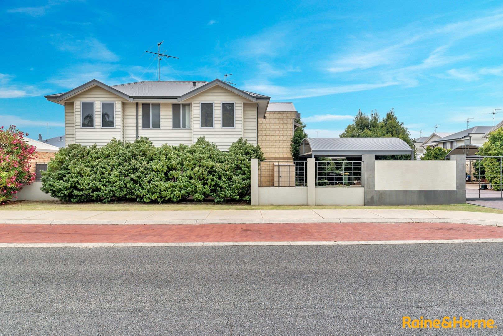 1/14 Wattleglen Avenue, Erskine WA 6210