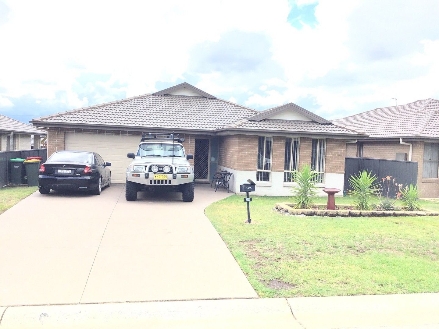 4 bedrooms House in 38 Taminga Road CLIFTLEIGH NSW, 2321