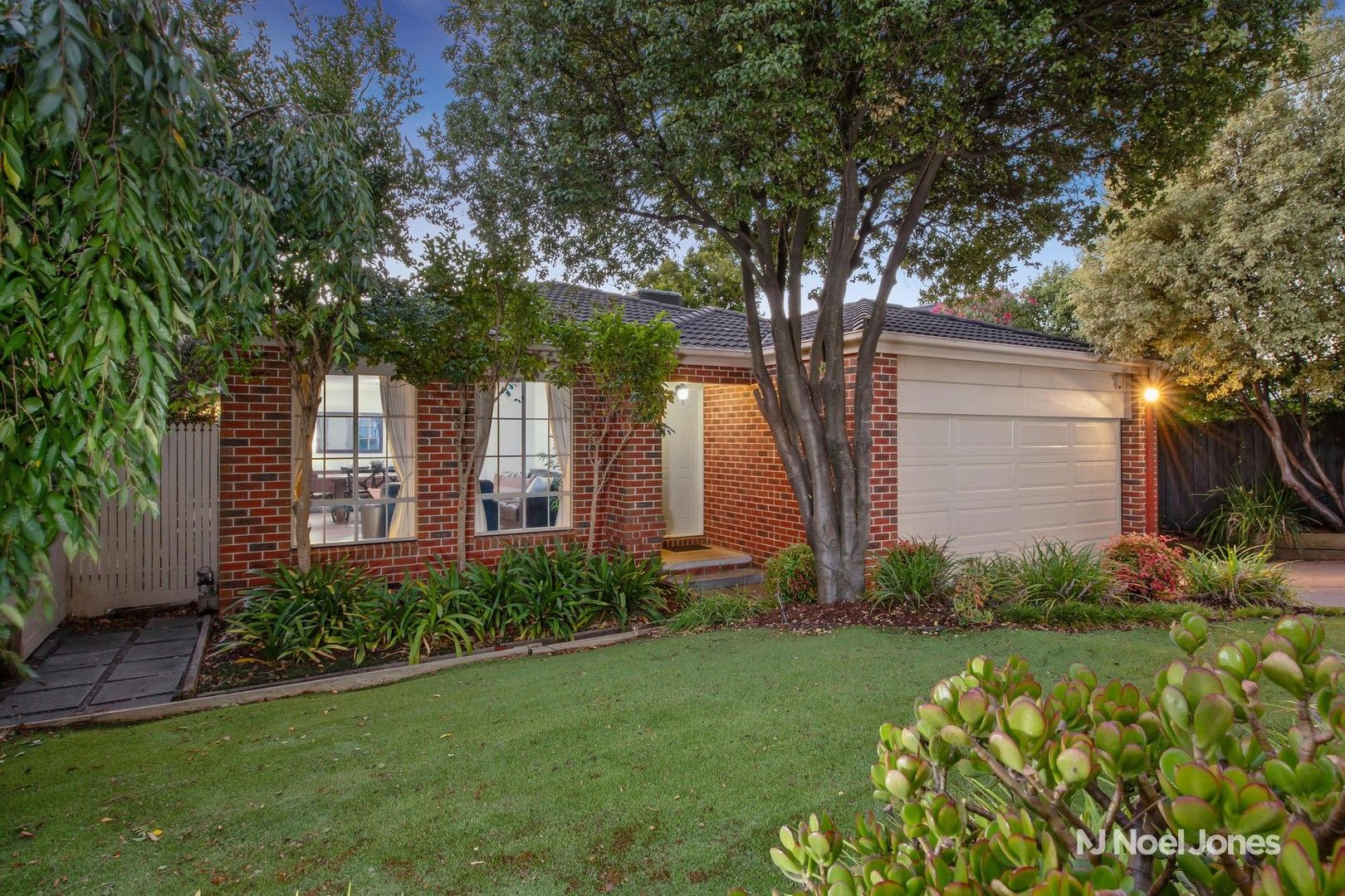 9-11 Hull Road, Croydon VIC 3136, Image 0