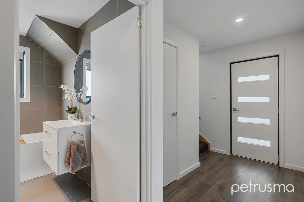 Additional image 8 of 2/21 Napier Street, Geilston Bay TAS 7015