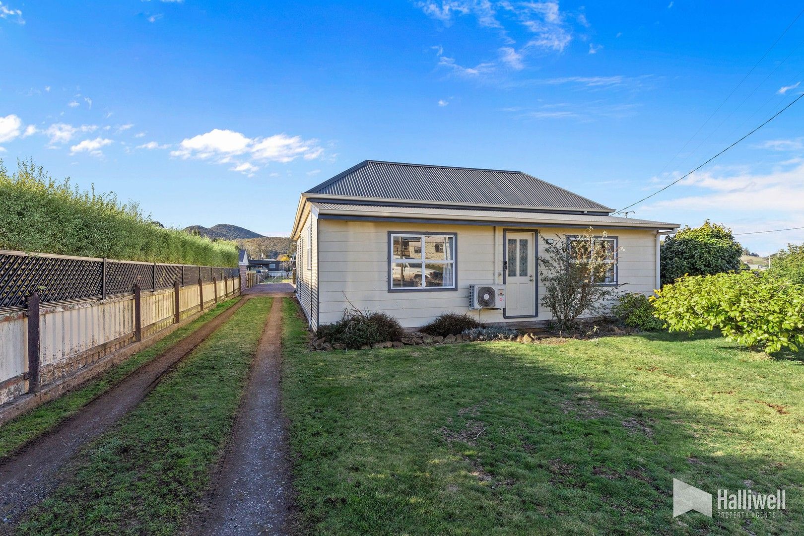3 bedrooms House in 181 Main Street SHEFFIELD TAS, 7306